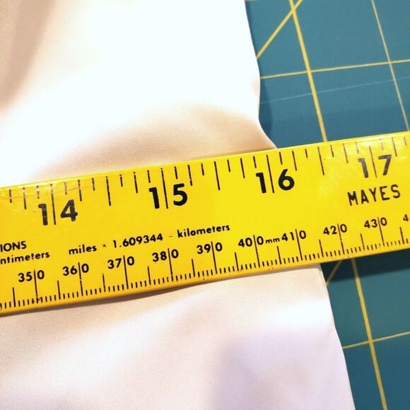 Ralph Lauren Minimalist Glam Quiet Luxury White High-Low Gown - Picture 15 of 16